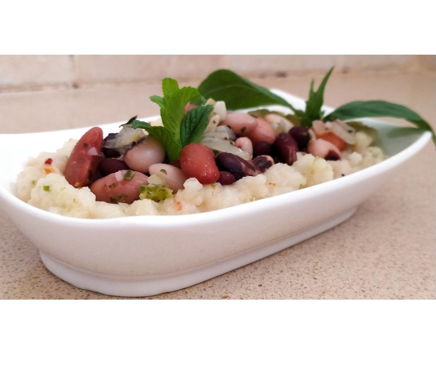 אתם אוהבים את עולם הטעמים של הקטניות אבל חוששים מההשפעה שלהן על הבטן? הכתבה הזו היא בשבילכם! נגלה יחד איך להכין מנת שעועיות צבעוניות טעימה וקלה לעיכול, שתסיר כל חשש. עם טיפים חכמים לבישול ושילוב של ירקות עונתיים, נגיש את השעועיות על מצע נימוח של פירה קולורבי ולפת. את כל הירקות הטריים והקטניות האיכותיות תוכלו למצוא בקלות ובנוחות בחנויות זמורה. בואו ללמוד איך ליהנות משעועיות בלי להתפשר על הטעם או על תחושת הקלילות.